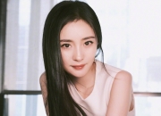 开云体育入口-这是一篇为您定制的深度文章，标题采用了体育评论中常见的纪实+观点风格，旨在突出比赛的戏剧性与唯一性