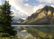 开云官网-绿茵与硬木的交响，独行侠制霸老鹰背后的欧冠级战术启示