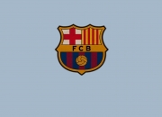 开云官网-樱花在凯旋门绽放，巴黎街道赛的冷雨与日本引擎的革命轰鸣