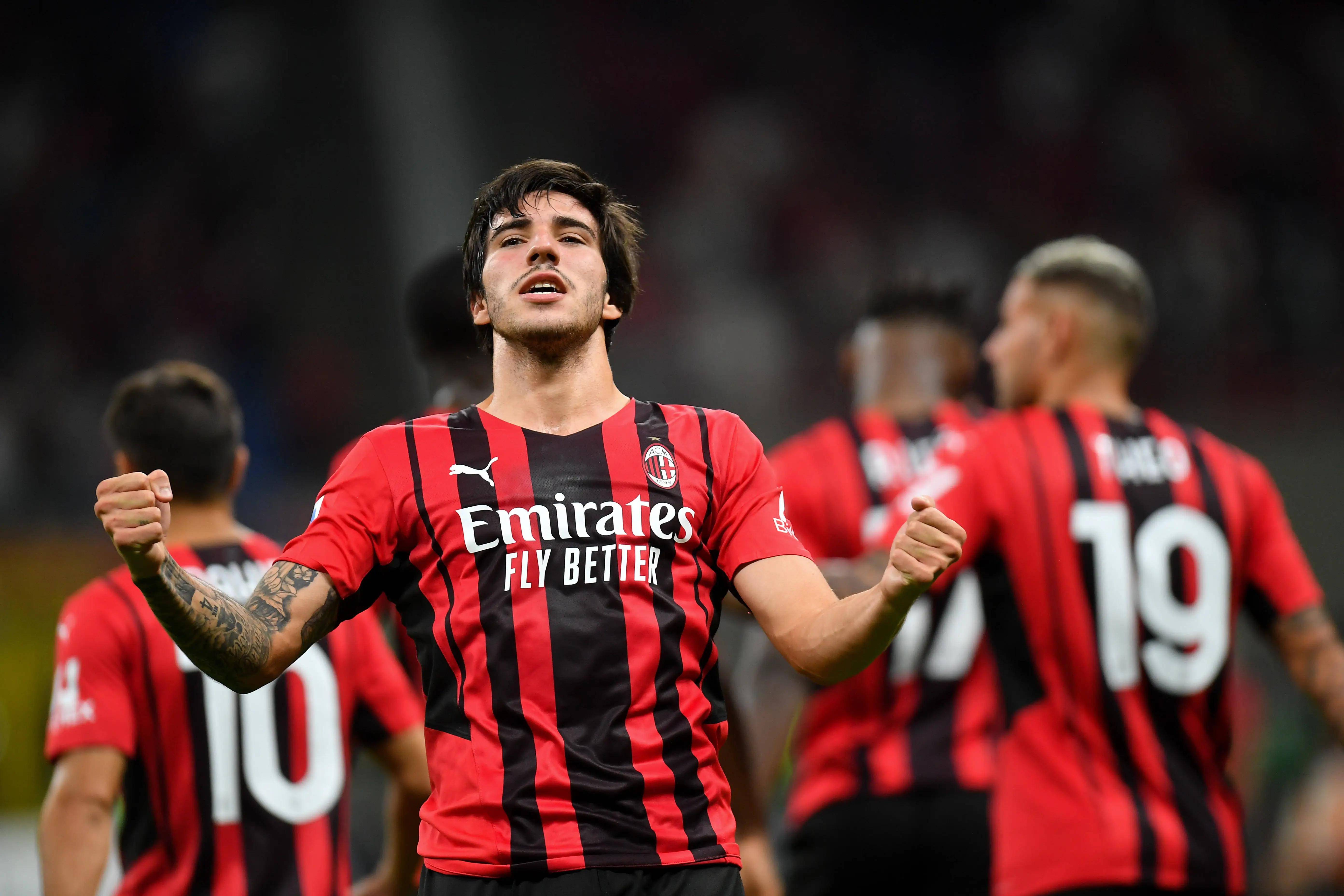 AC米兰的进击:主场零封对手晋级的简单介绍 AC米兰的进击:主场零封对手晋级的简单介绍