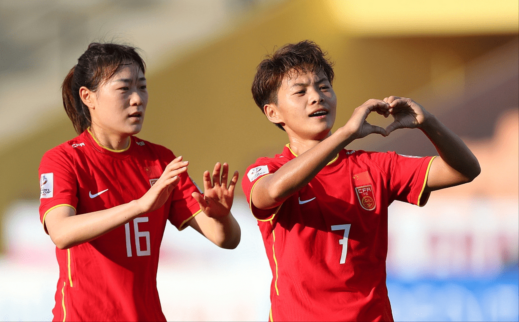 中国女足在比赛中展现出强大实力,成功晋级 中国女足在比赛中展现出强大实力,成功晋级