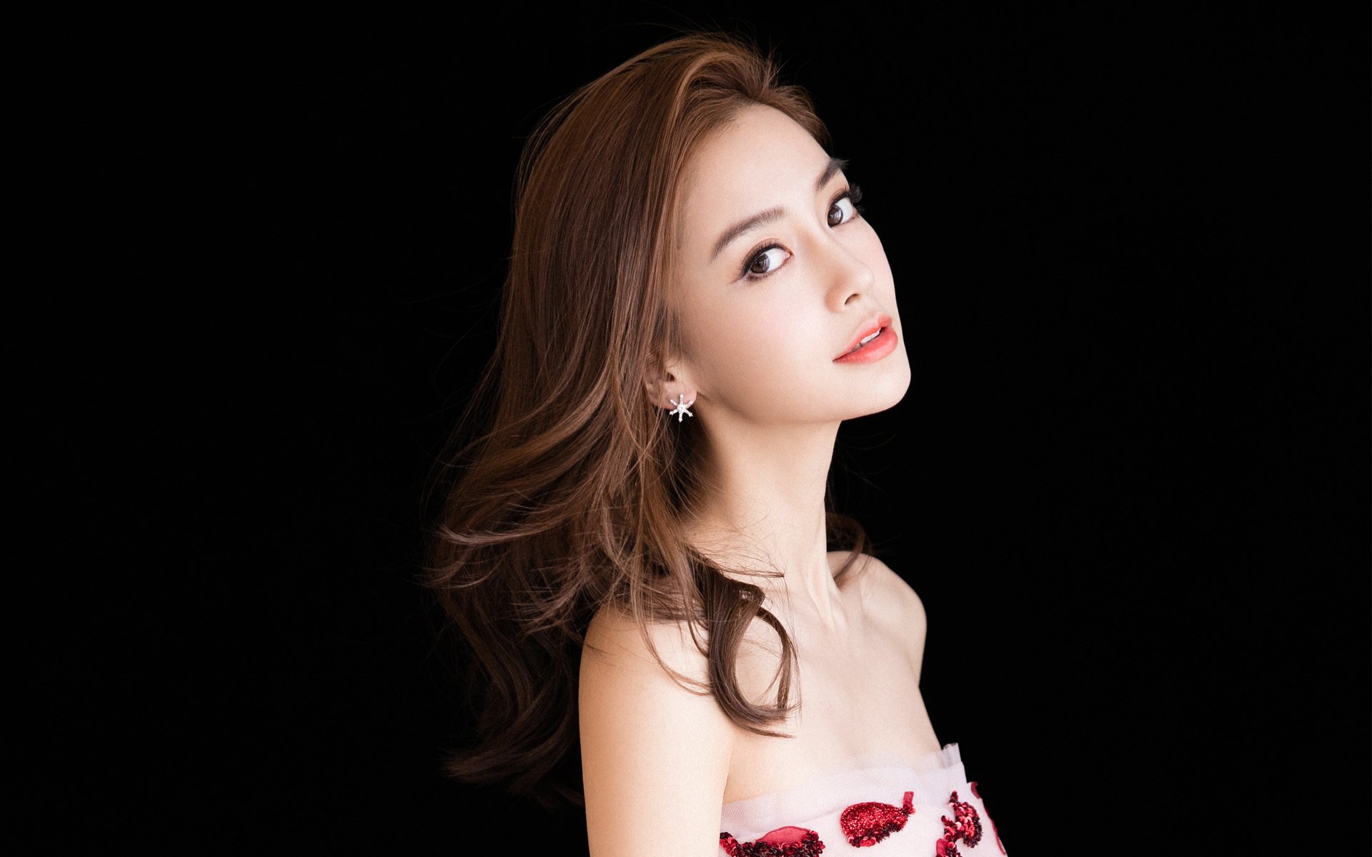 当深圳队化身欧冠战术大师，用步行者篮球哲学掌控足球节奏