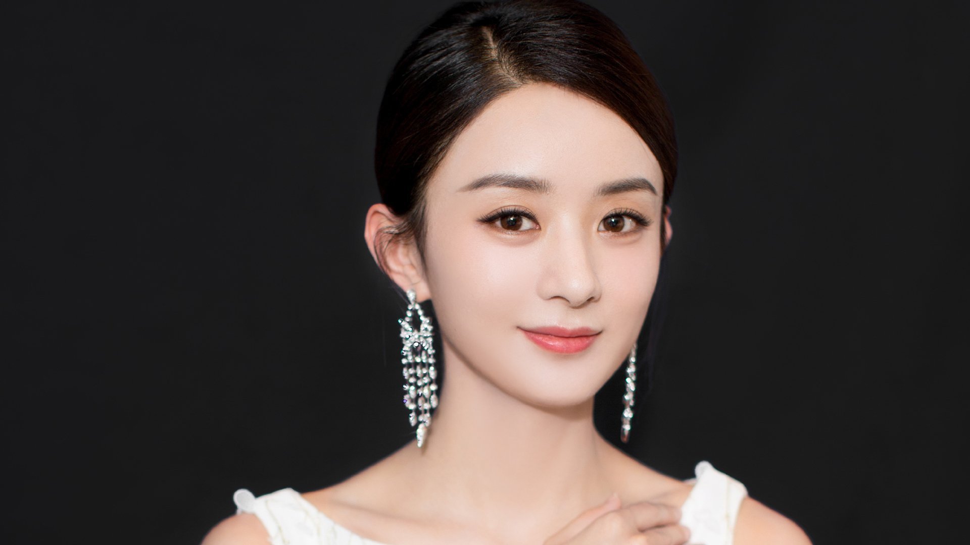 哈登关键先生显威，凯尔特人硬仗力克独行侠