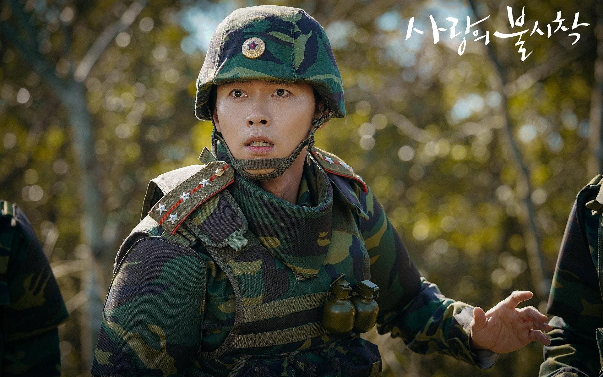 双线焦点,西甲国家德比硝烟与塞内加尔的巴黎突围战