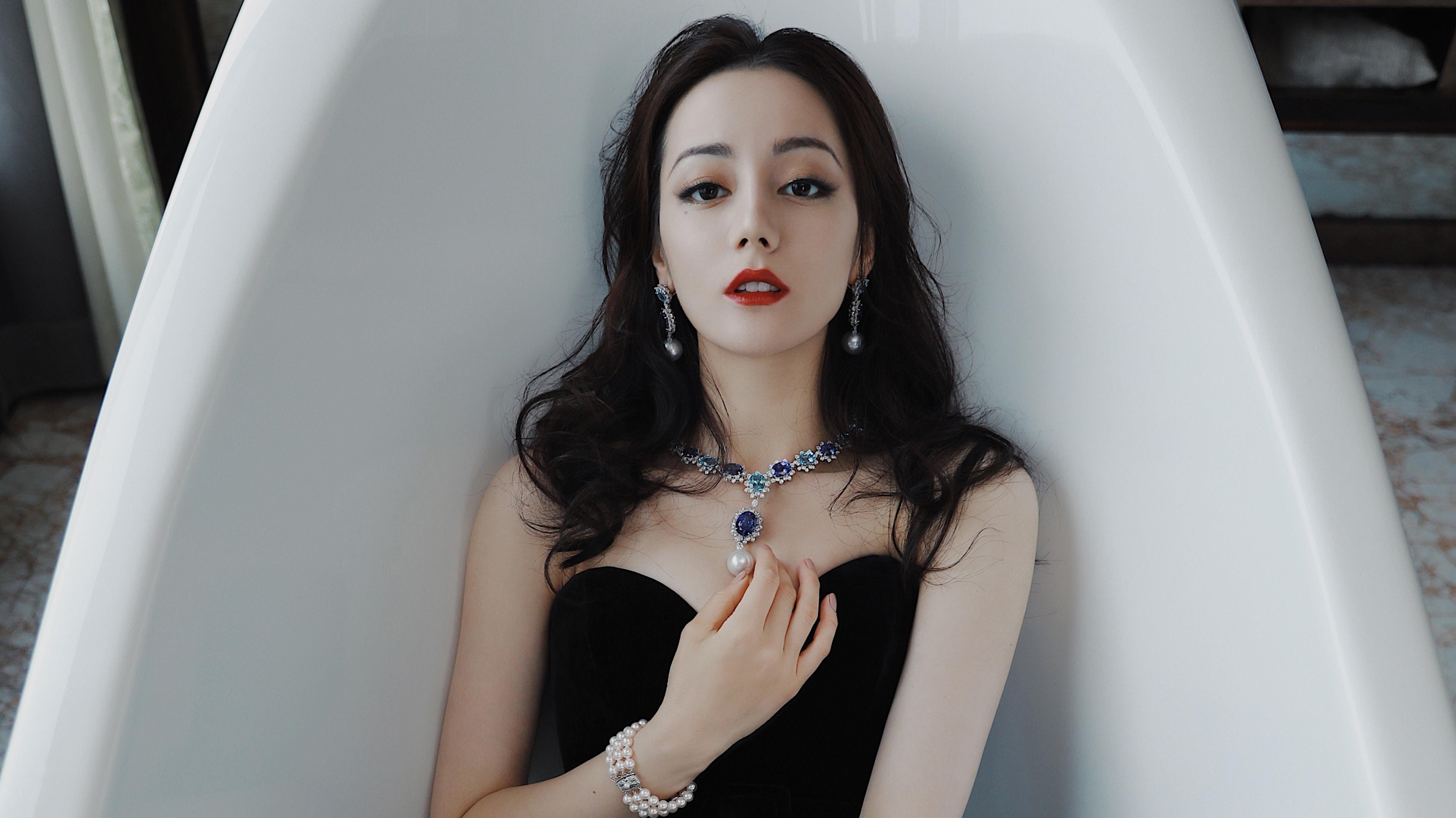 夜之利刃,德甲争冠天平倾斜瞬间,阿克持续制造杀伤破僵局