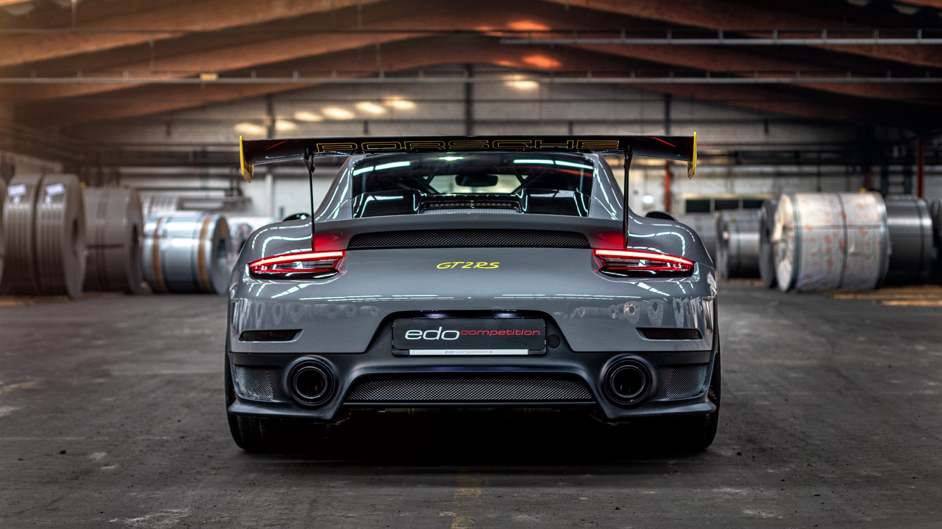 雄鹿力克步行者，布克年度焦点战接管比赛，NBA之夜的双重奏